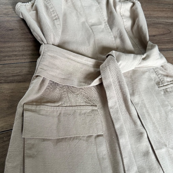 PrettyLittleThing | Belted Pocket Bodycon Safari Dress (US 2) - Picture 3 of 6